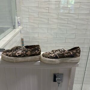Tall camo Supergas